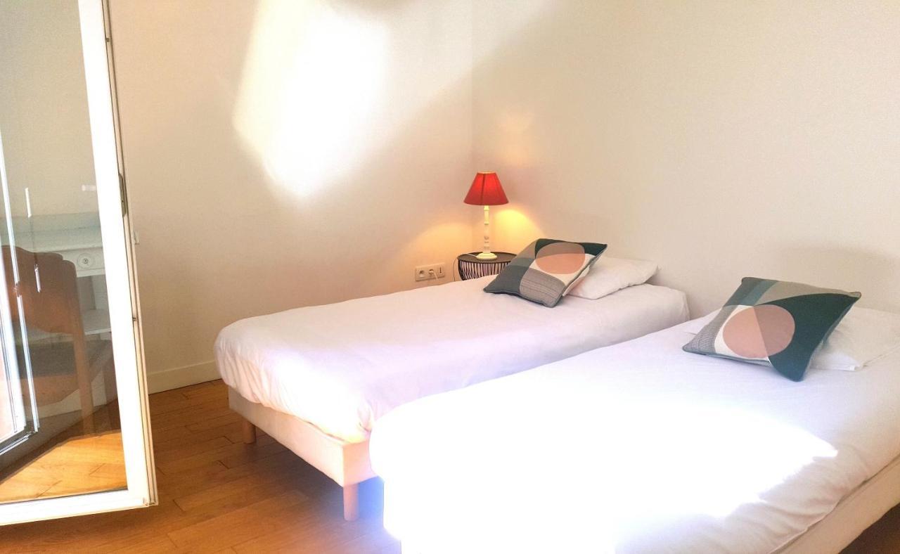 Spacieux A 200 M De La - De L'europe Apartment