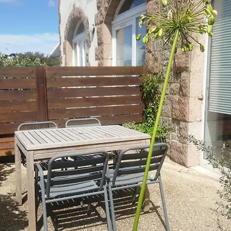 Appartement spacieux à 200 m de la plage-Hôtel de l'Europe Perros-Guirec Esterno foto