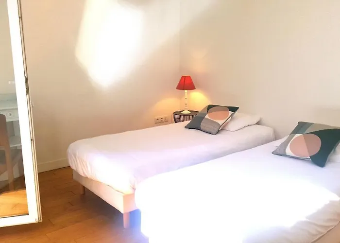 Appartement Spacieux A 200 M De La Plage - Hotel De L\'Europe
